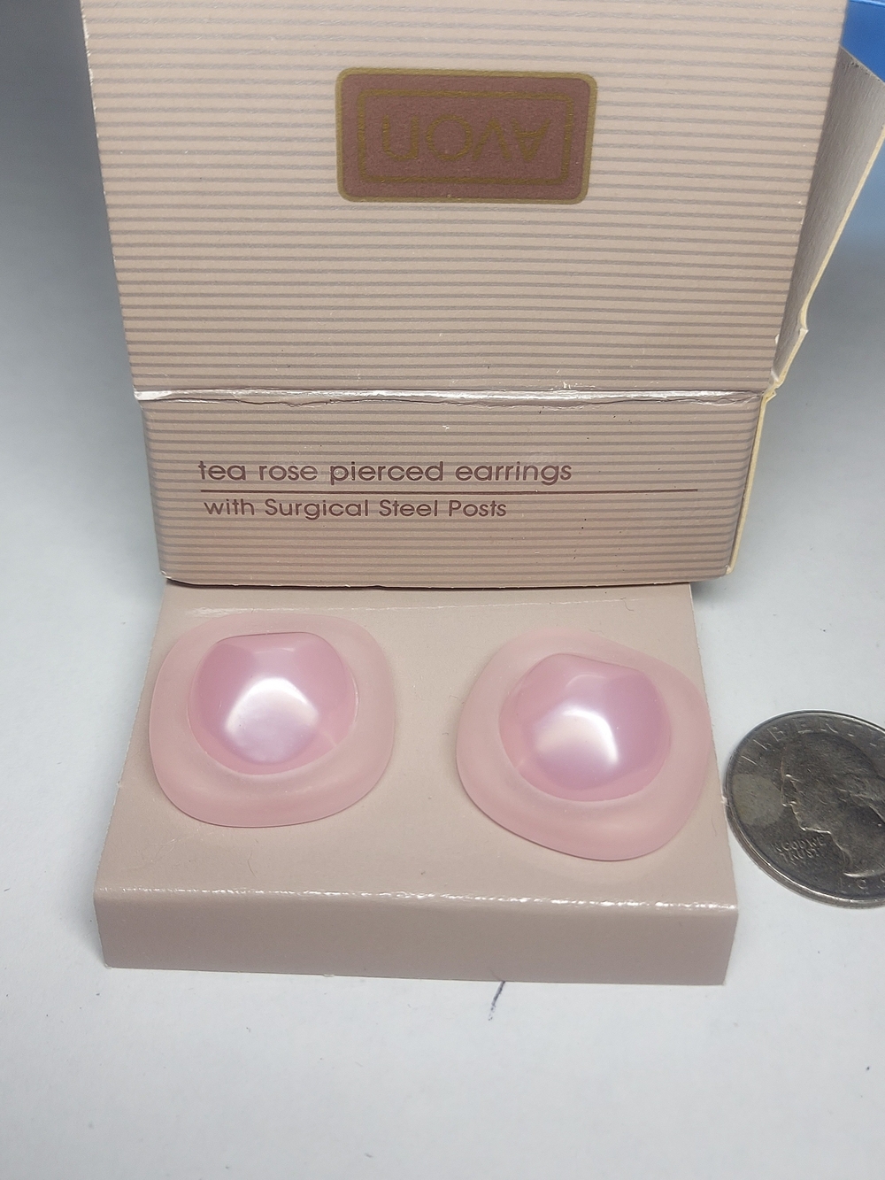 Avon Pink Rosebud Pierced Earrings